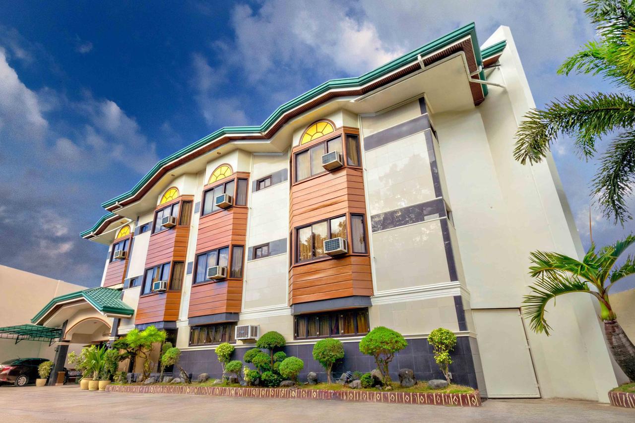 Zen Rooms Vest Grand Suites Bohol 타그빌라란 외부 사진