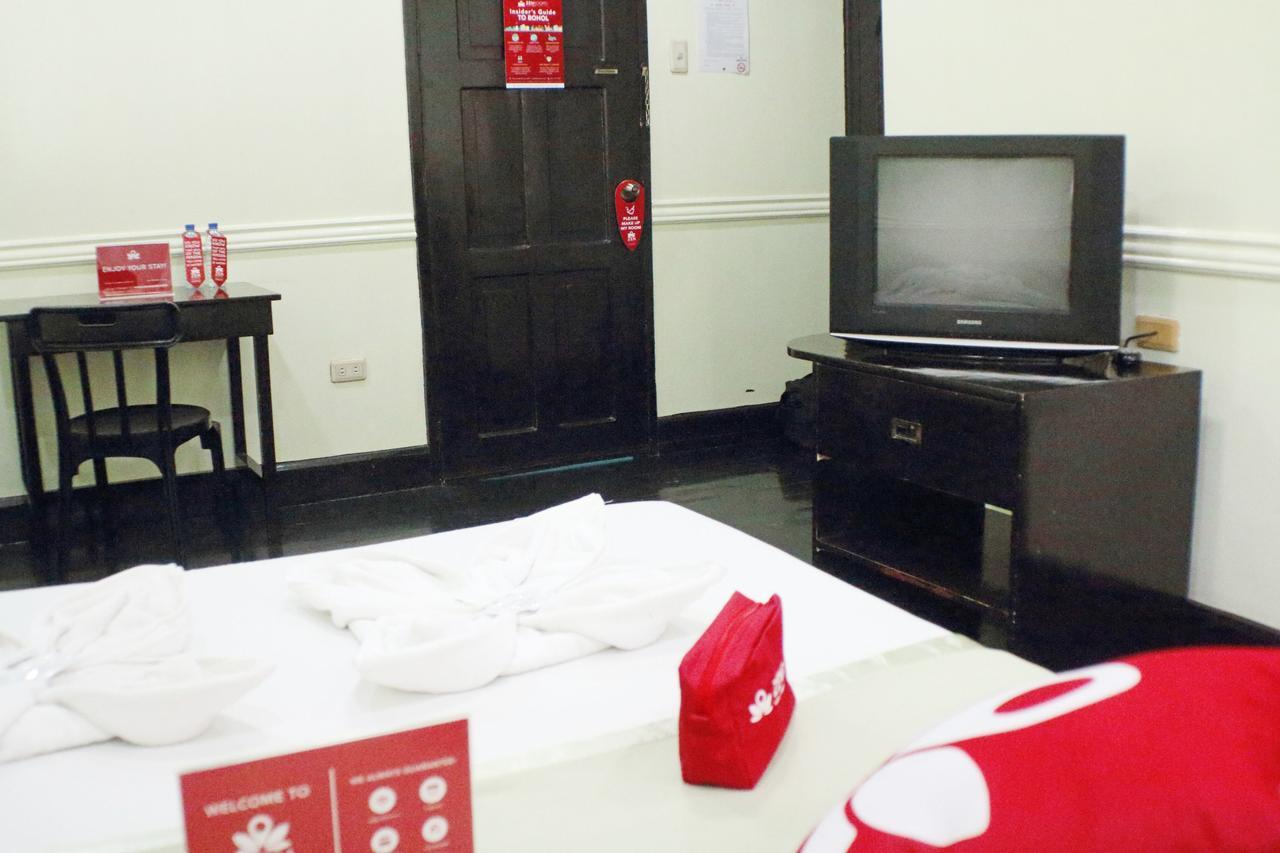 Zen Rooms Vest Grand Suites Bohol 타그빌라란 외부 사진