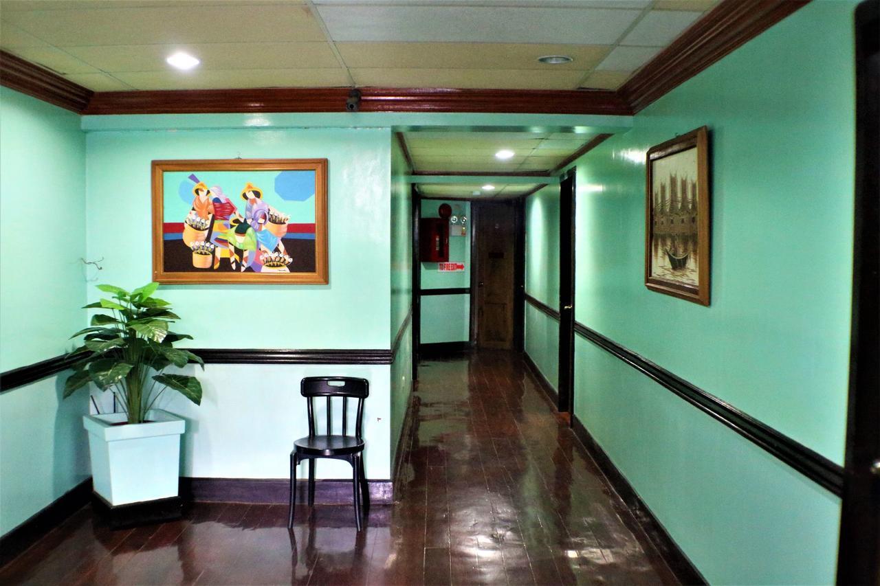 Zen Rooms Vest Grand Suites Bohol 타그빌라란 외부 사진